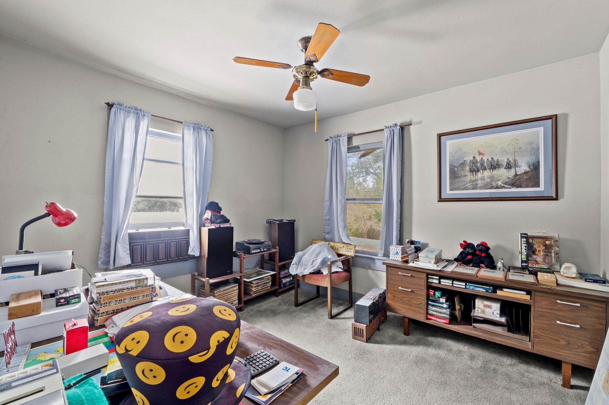 2117 E Cesar Chavez St, Austin, TX 78702