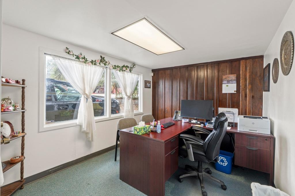 2710 Manor Rd, Austin, TX 78722