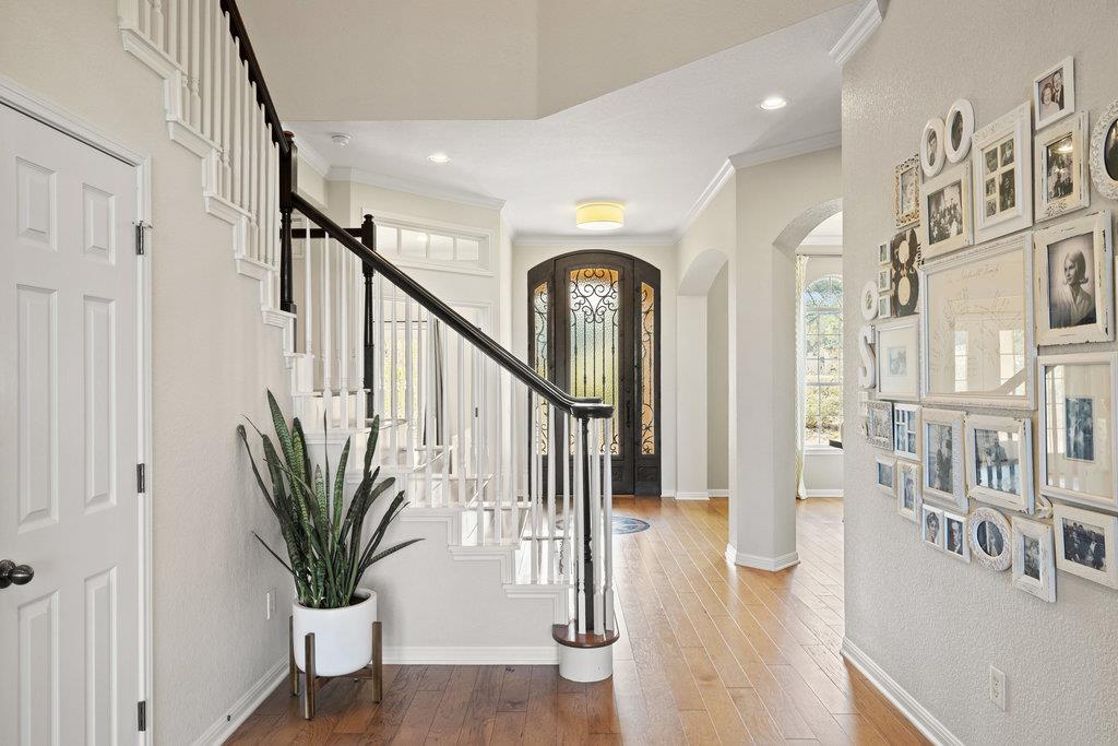 19200 White Horse Cv, Spicewood, TX 78669