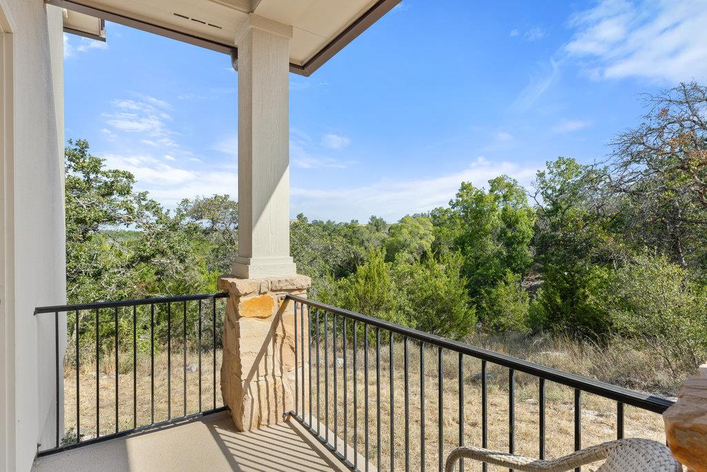 19200 White Horse Cv, Spicewood, TX 78669