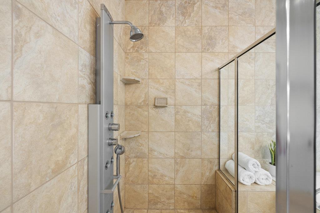 19200 White Horse Cv, Spicewood, TX 78669