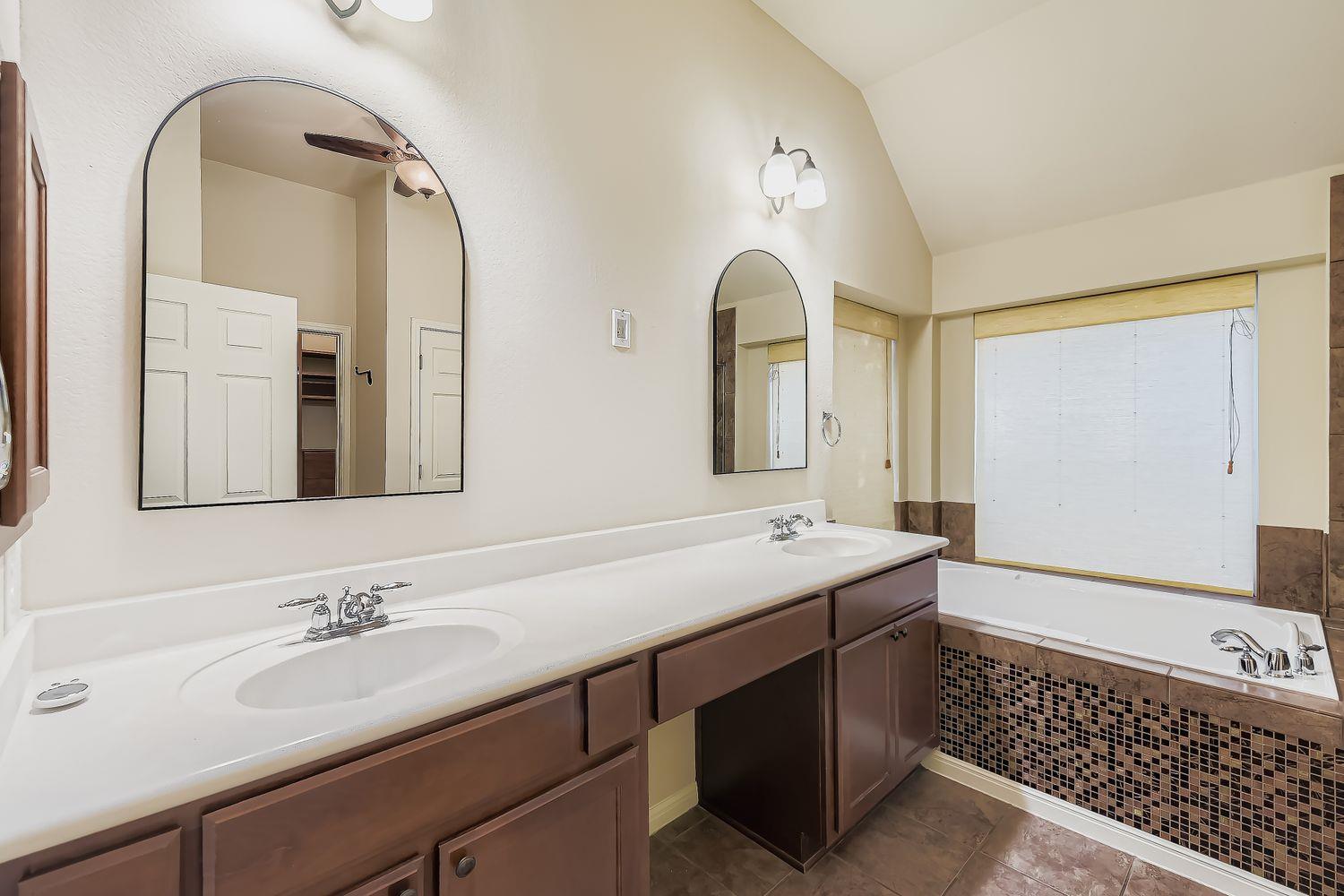 309 El Socorro Ln, Austin, TX 78732