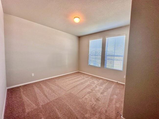 140 Keltic Dr, Kyle, TX 78640