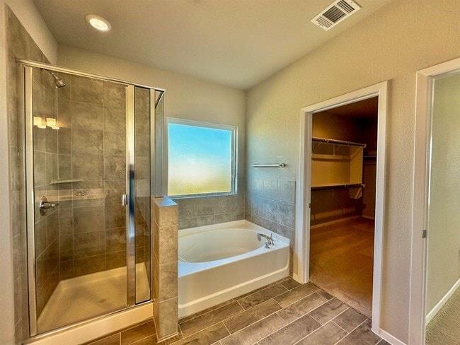 140 Keltic Dr, Kyle, TX 78640