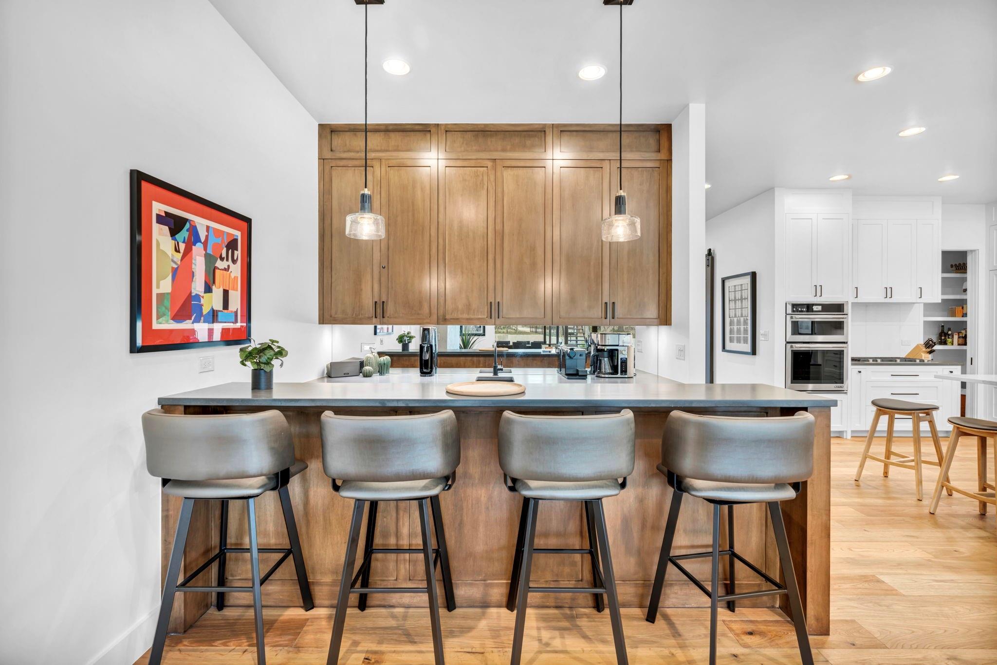 103 Cove East Dr, Horseshoe Bay, TX 78657