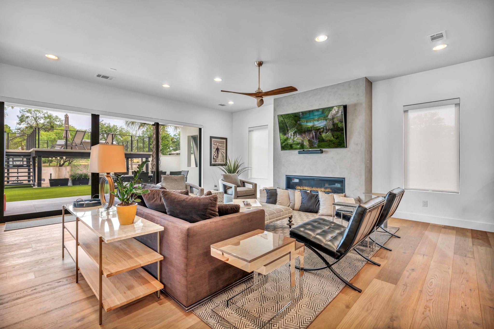 103 Cove East Dr, Horseshoe Bay, TX 78657