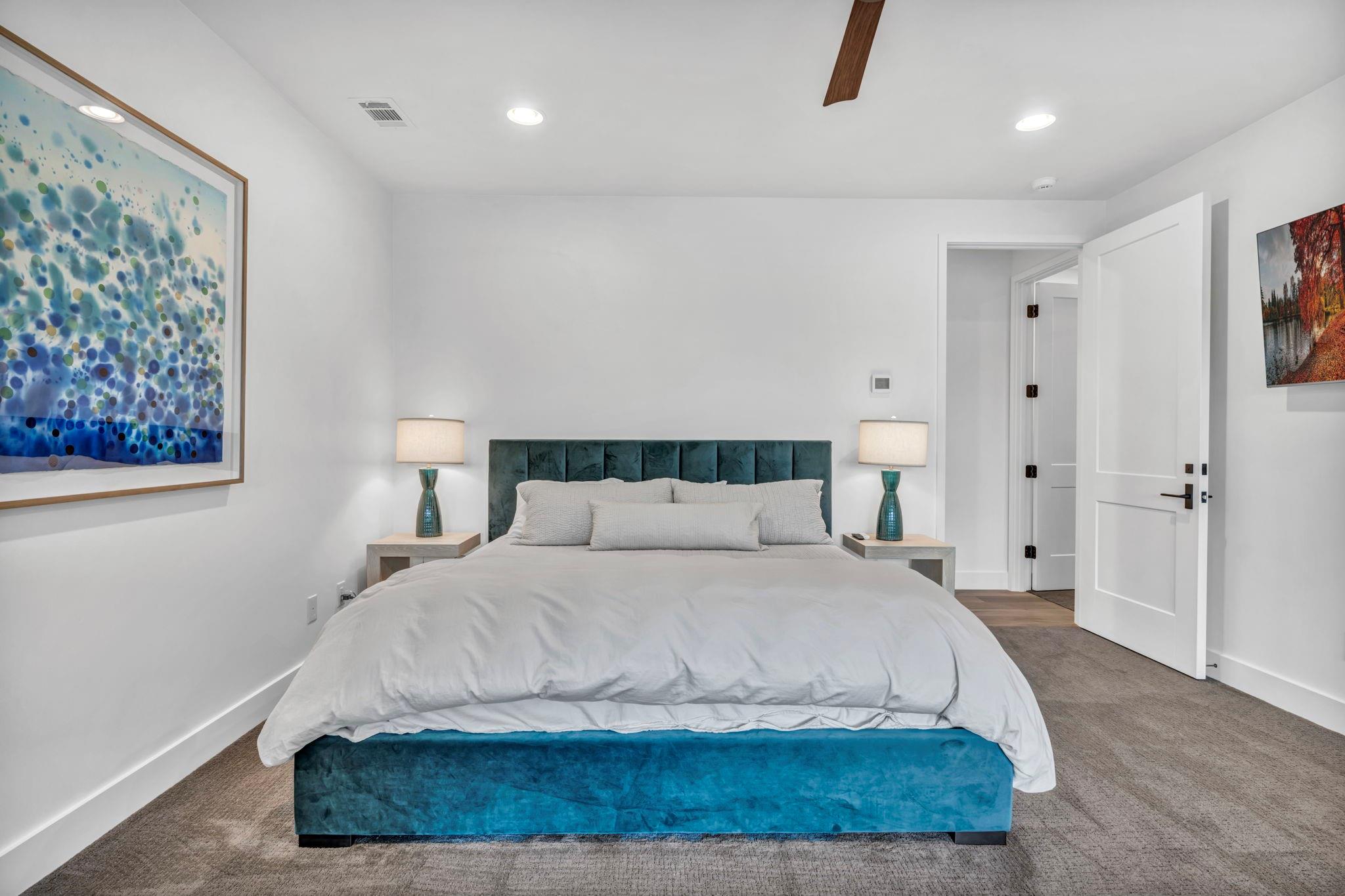 103 Cove East Dr, Horseshoe Bay, TX 78657