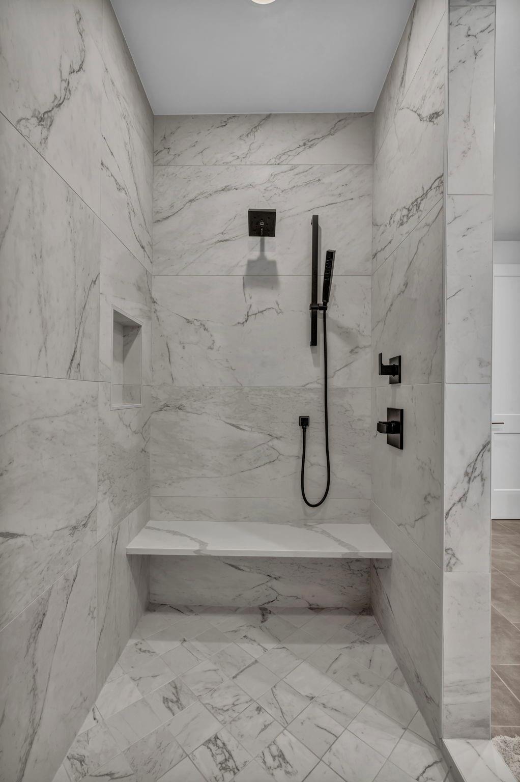 103 Cove East Dr, Horseshoe Bay, TX 78657