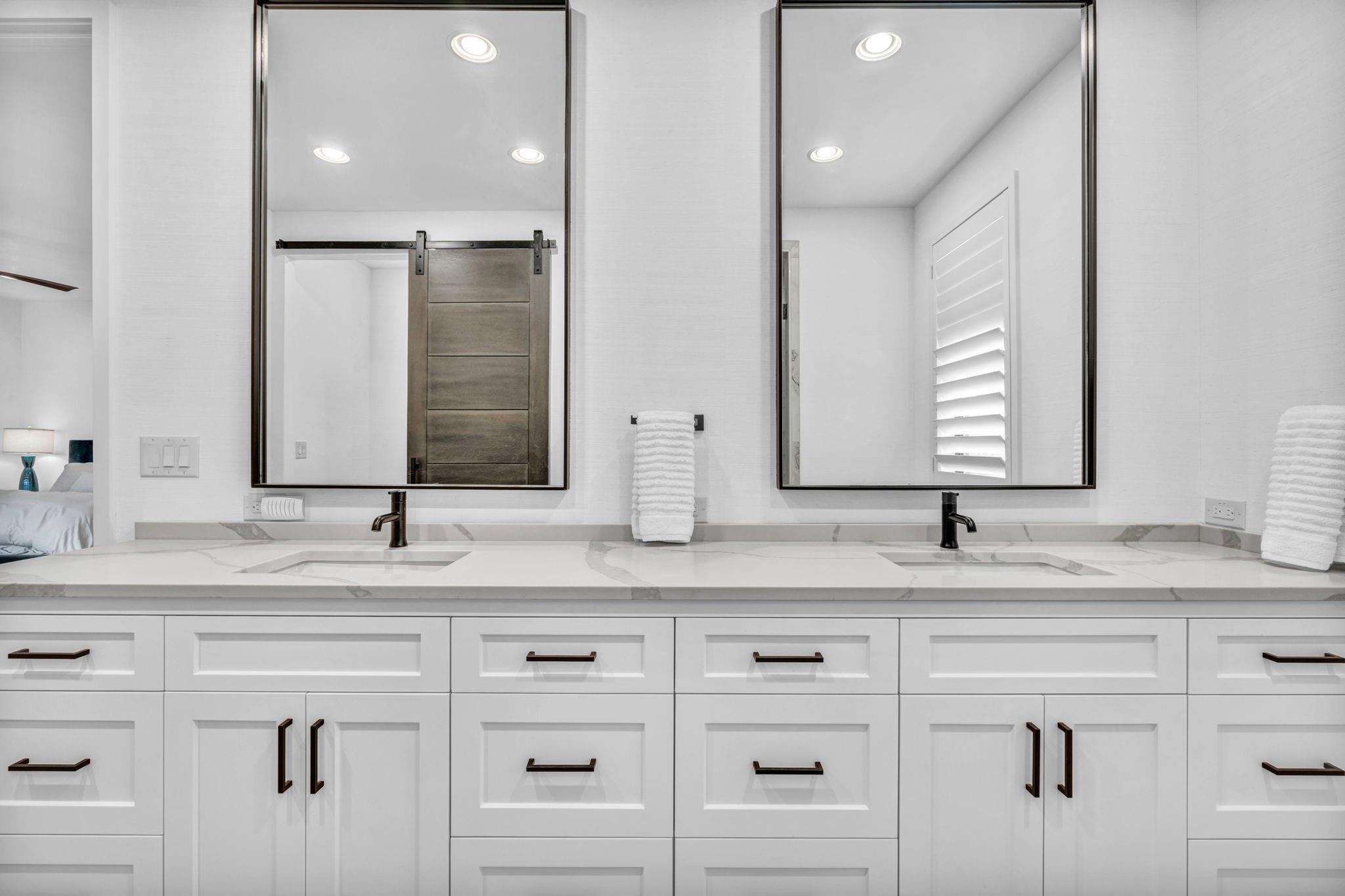 103 Cove East Dr, Horseshoe Bay, TX 78657