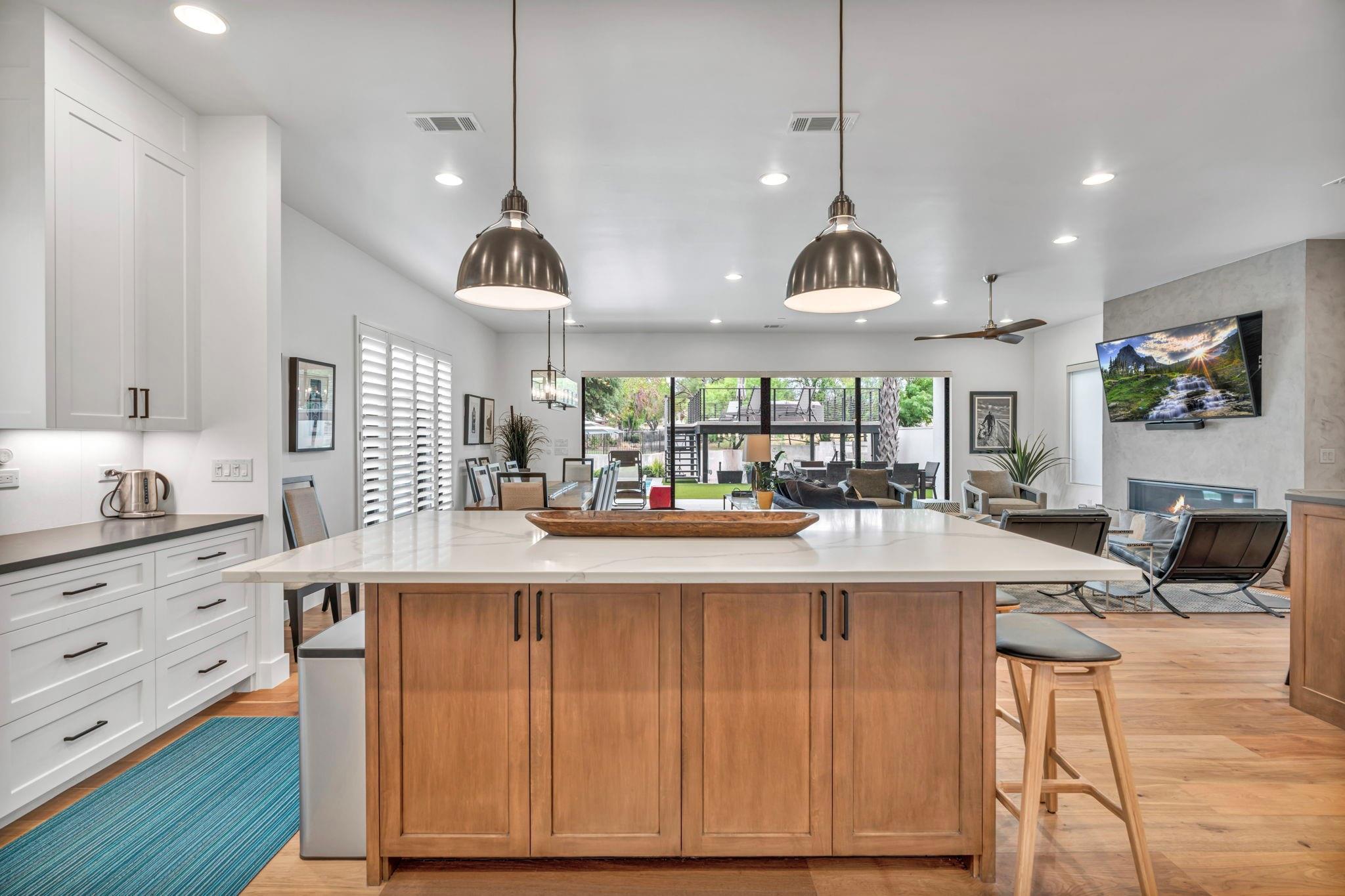 103 Cove East Dr, Horseshoe Bay, TX 78657