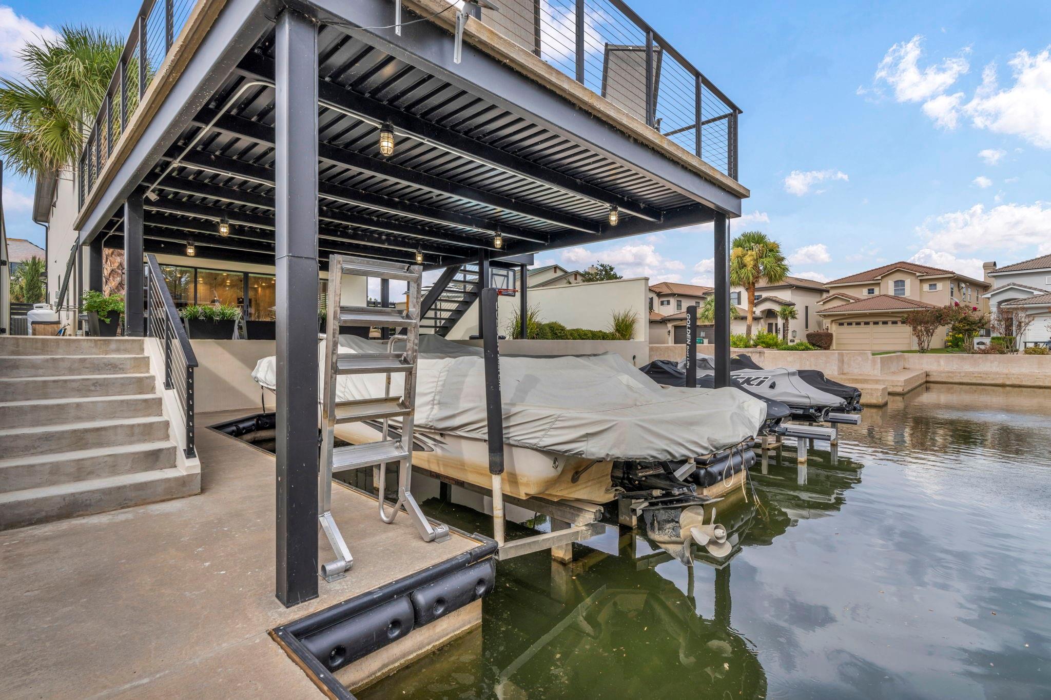 103 Cove East Dr, Horseshoe Bay, TX 78657