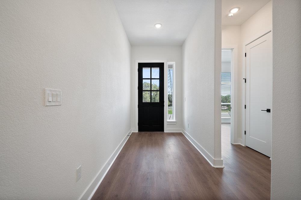 365 San Saba Dr, Buda, TX 78610