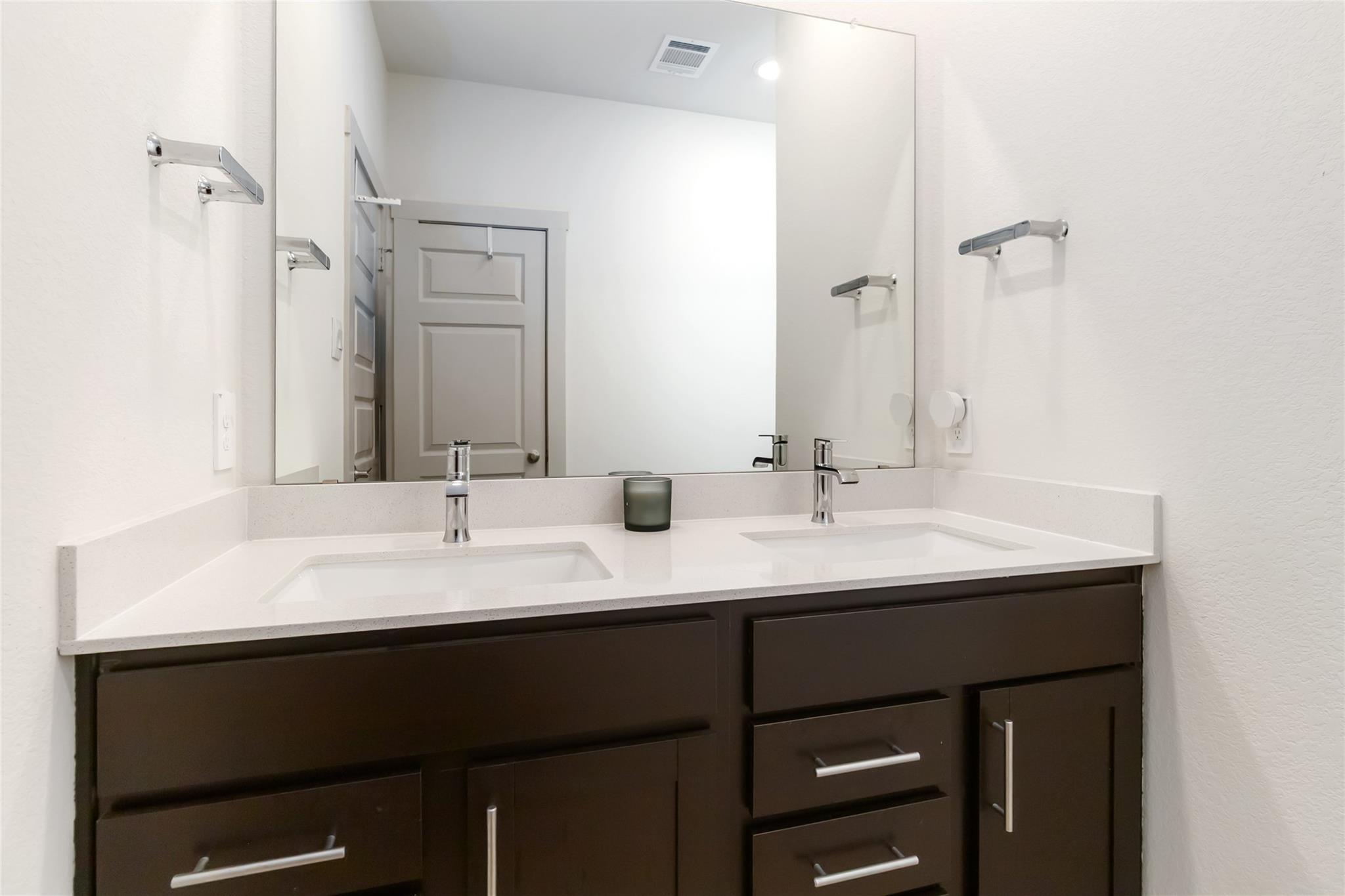 105 New Haven St, San Marcos, TX 78666