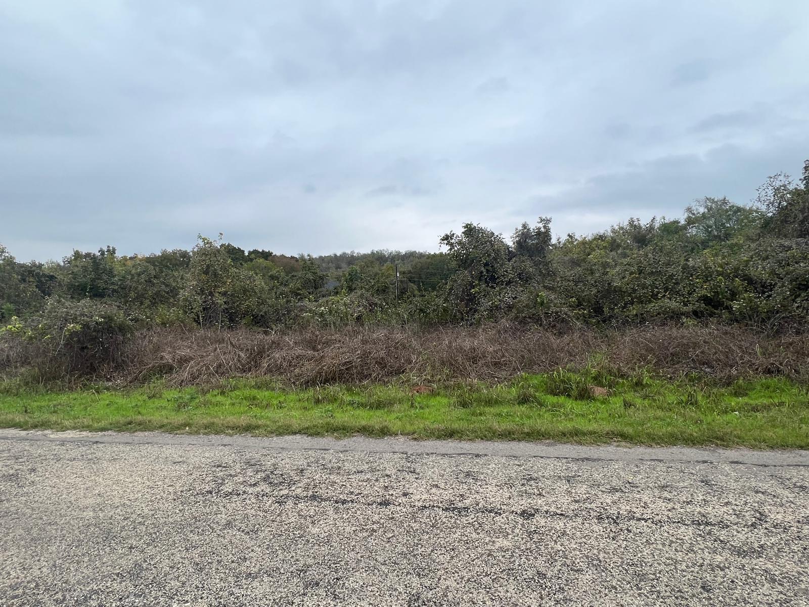 450 Riverside Dr, Bastrop, TX 78602