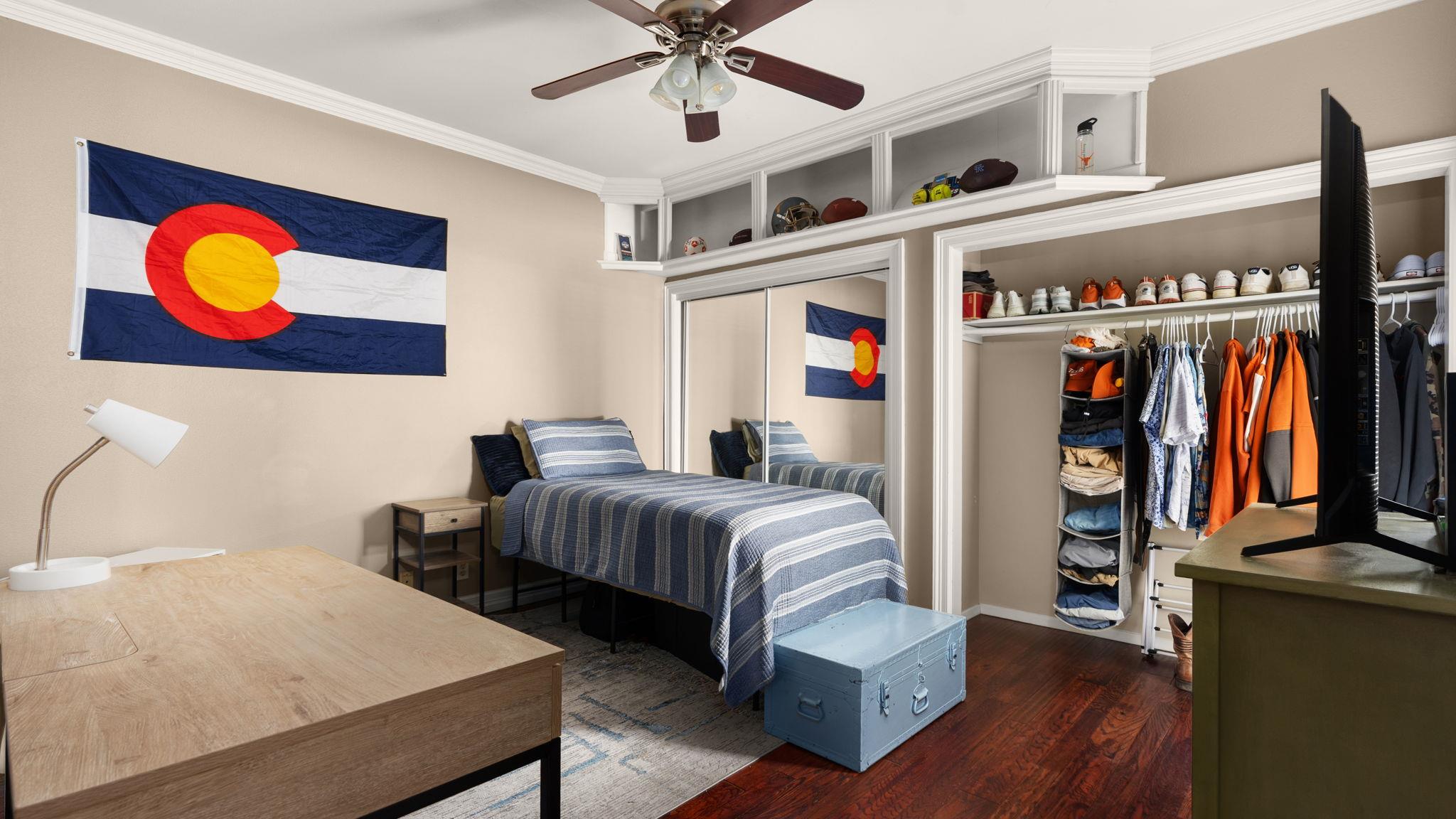 807 W 25th St # 207, Austin, TX 78705