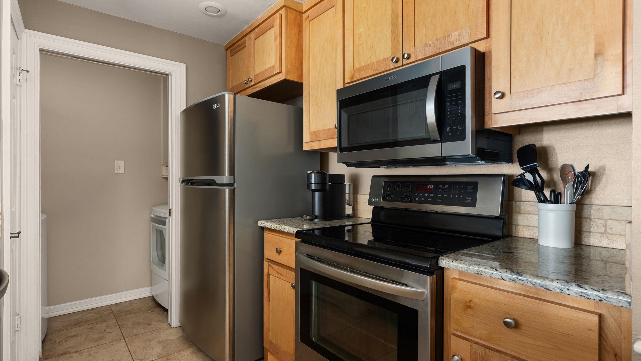 807 W 25th St # 207, Austin, TX 78705