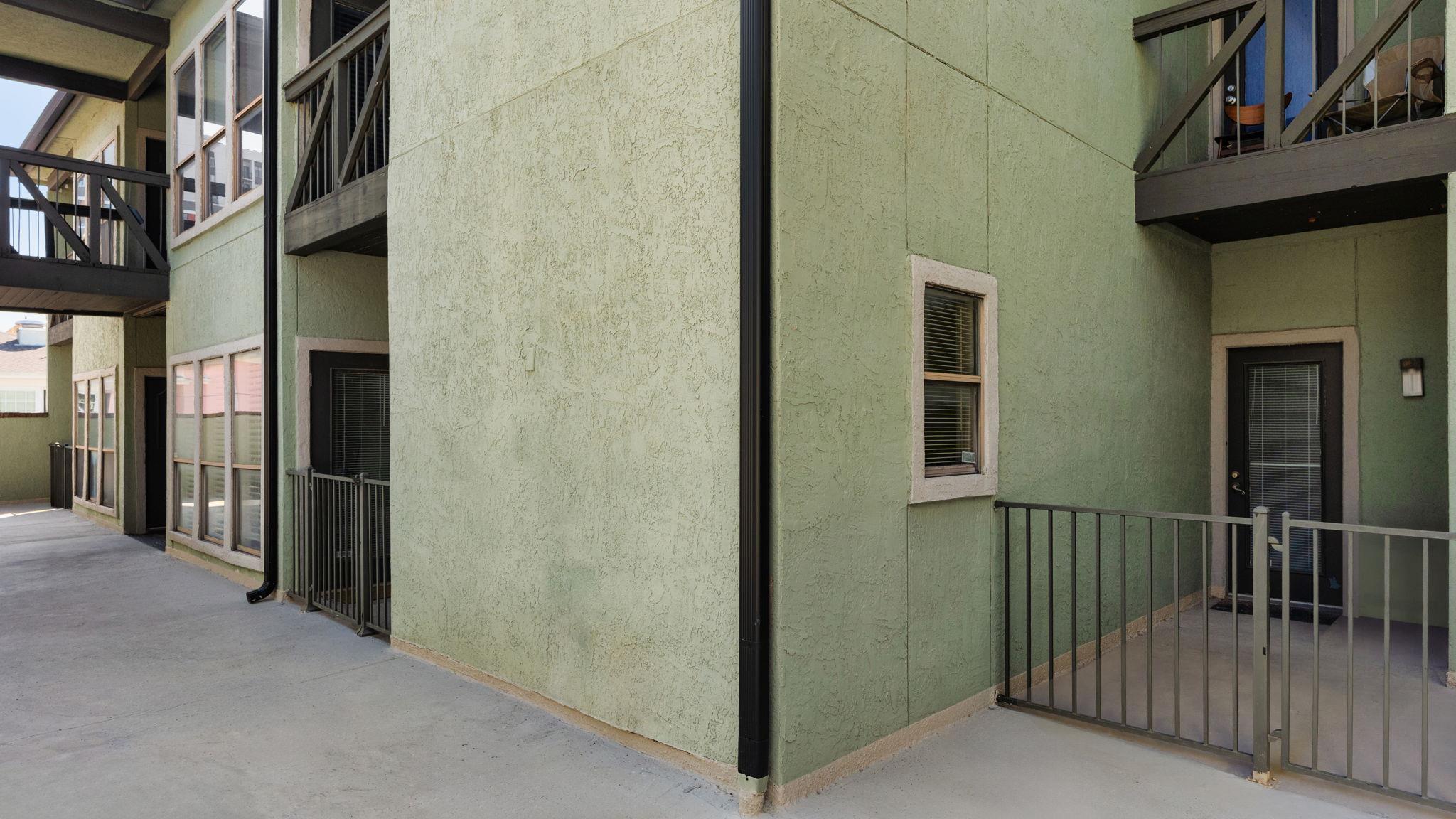 807 W 25th St # 207, Austin, TX 78705