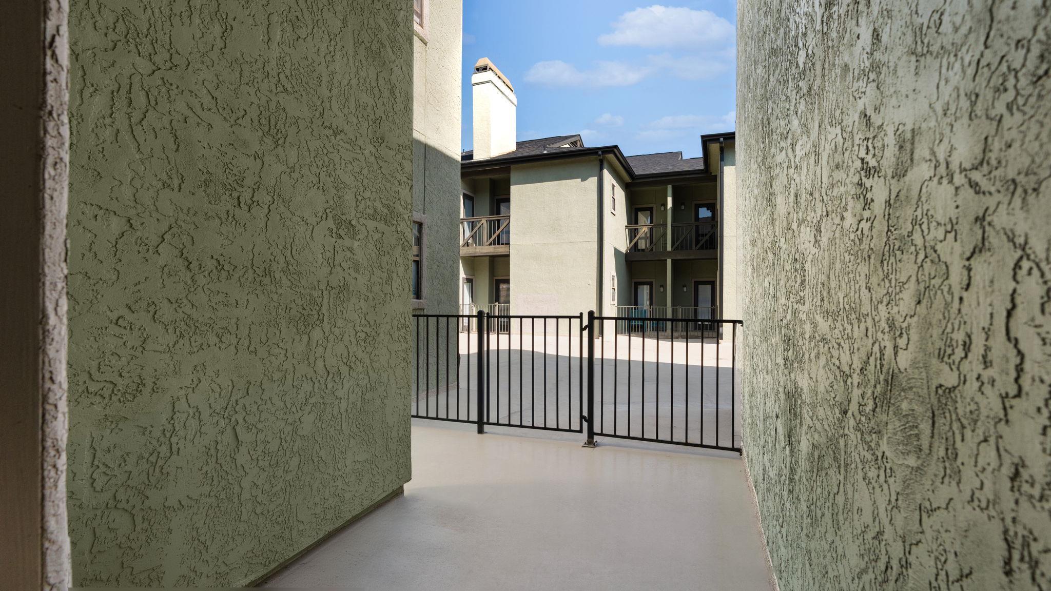 807 W 25th St # 207, Austin, TX 78705