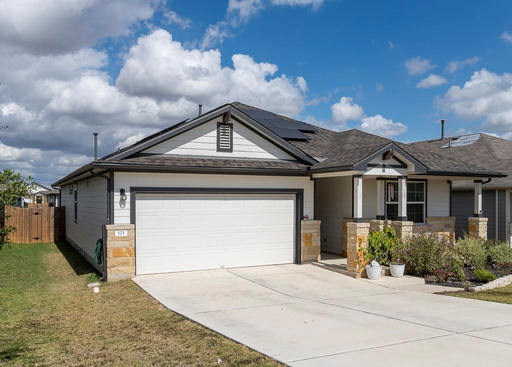 123 Wichita River Rd, Hutto, TX 78634