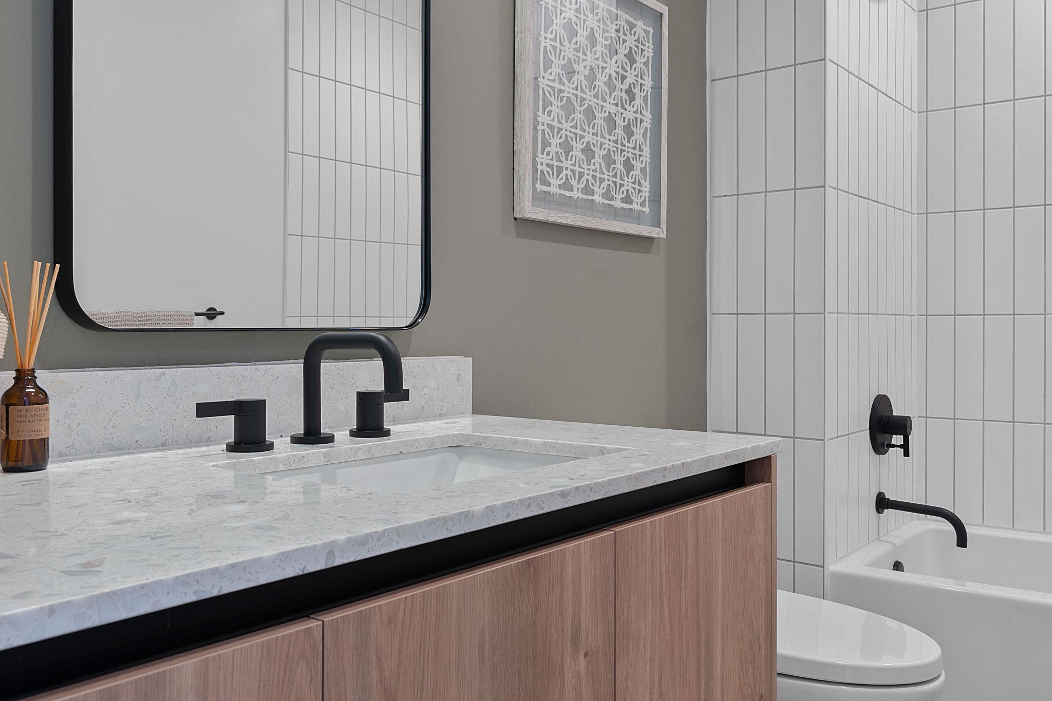 84 East Ave # 2410, Austin, TX 78701