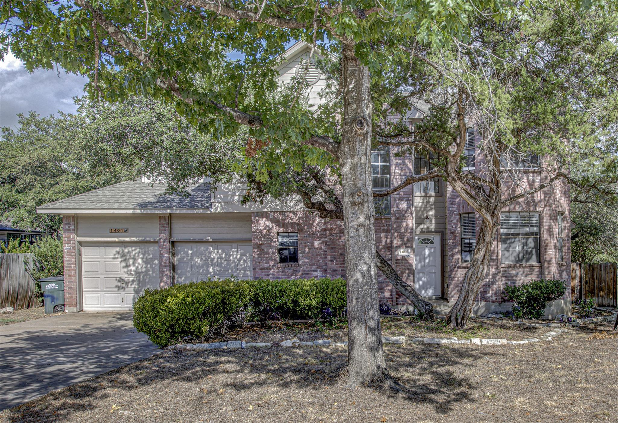 1401 Deepwoods Trl, Leander, TX 78641