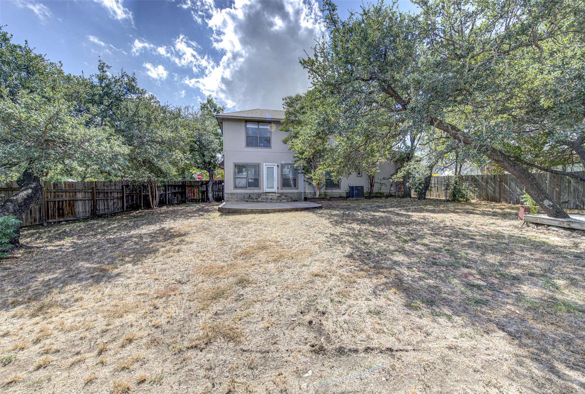 1401 Deepwoods Trl, Leander, TX 78641