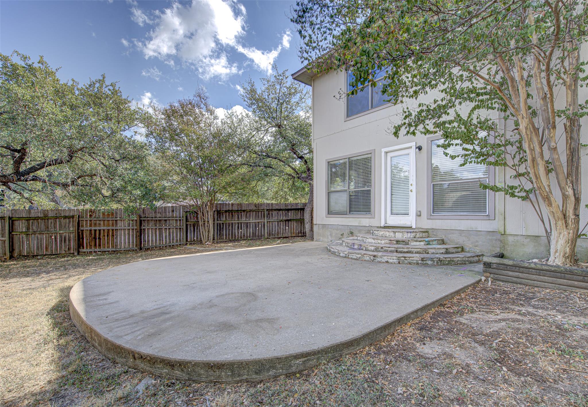 1401 Deepwoods Trl, Leander, TX 78641