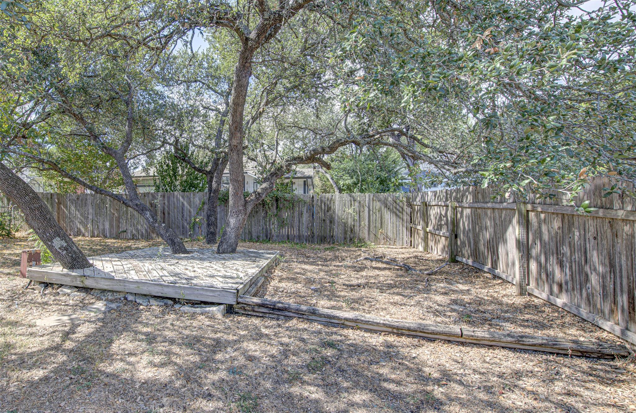 1401 Deepwoods Trl, Leander, TX 78641