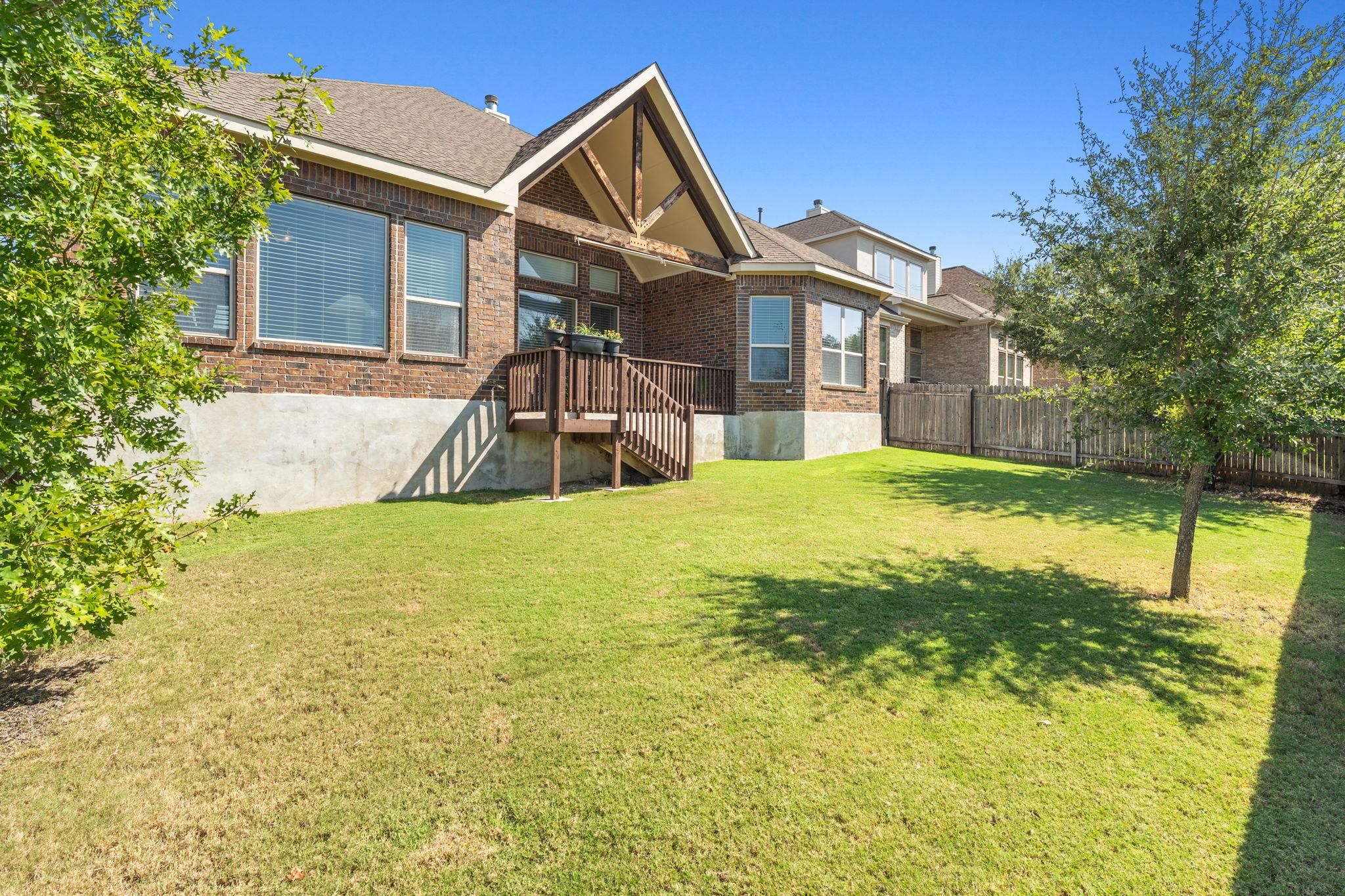 821 Richardson Ln, Leander, TX 78641