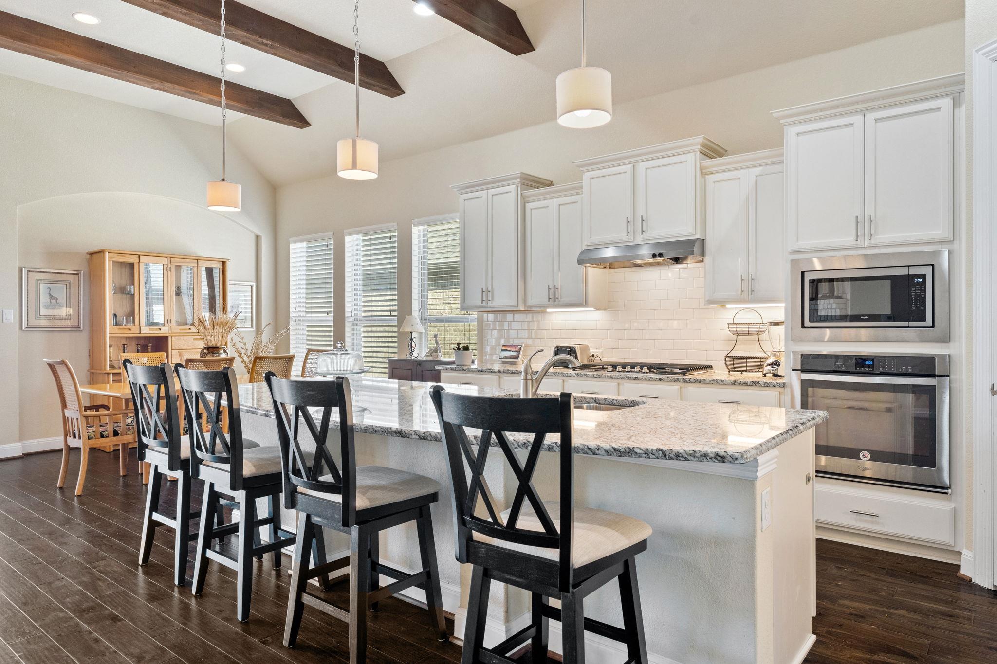 821 Richardson Ln, Leander, TX 78641