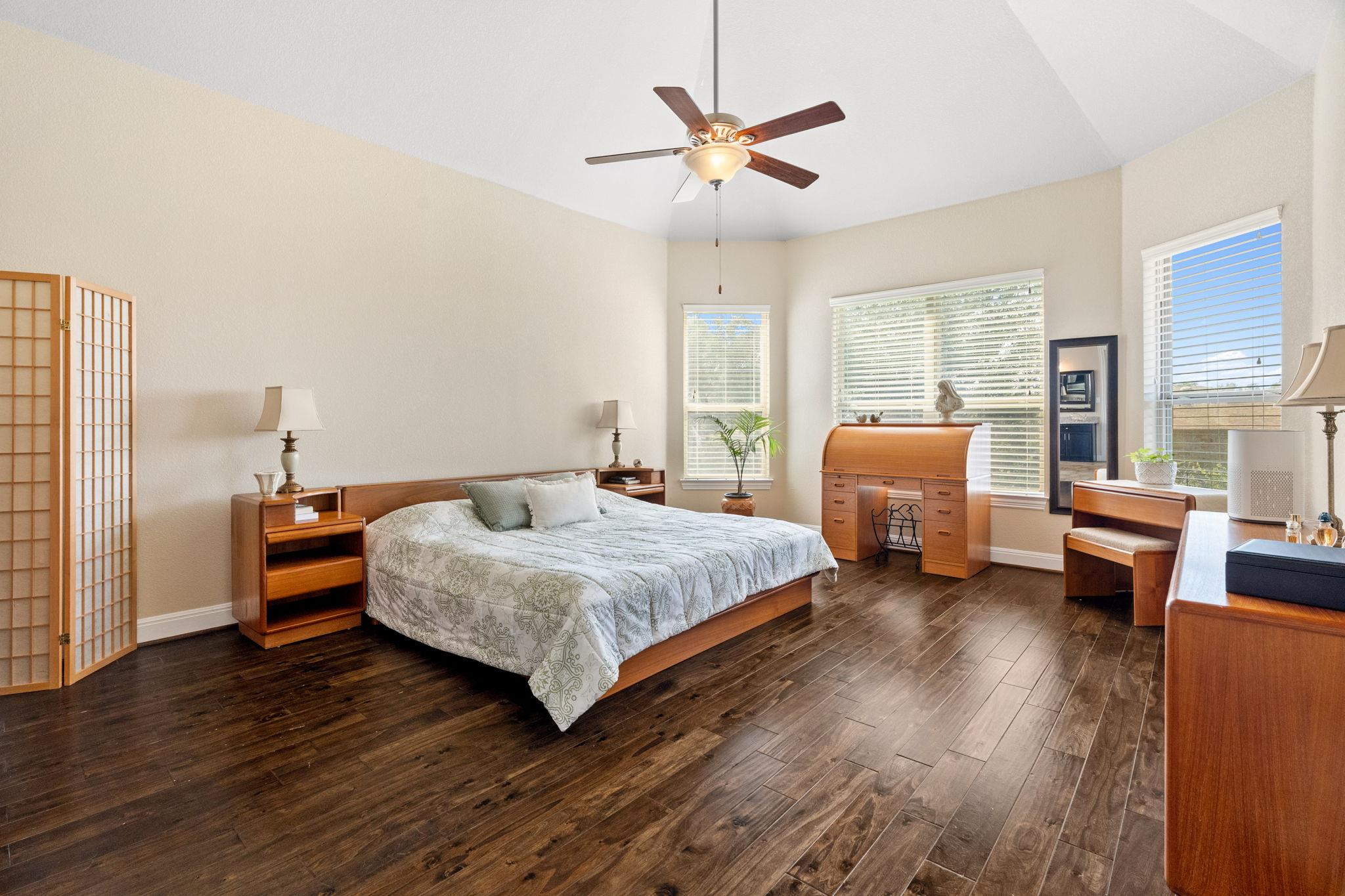 821 Richardson Ln, Leander, TX 78641