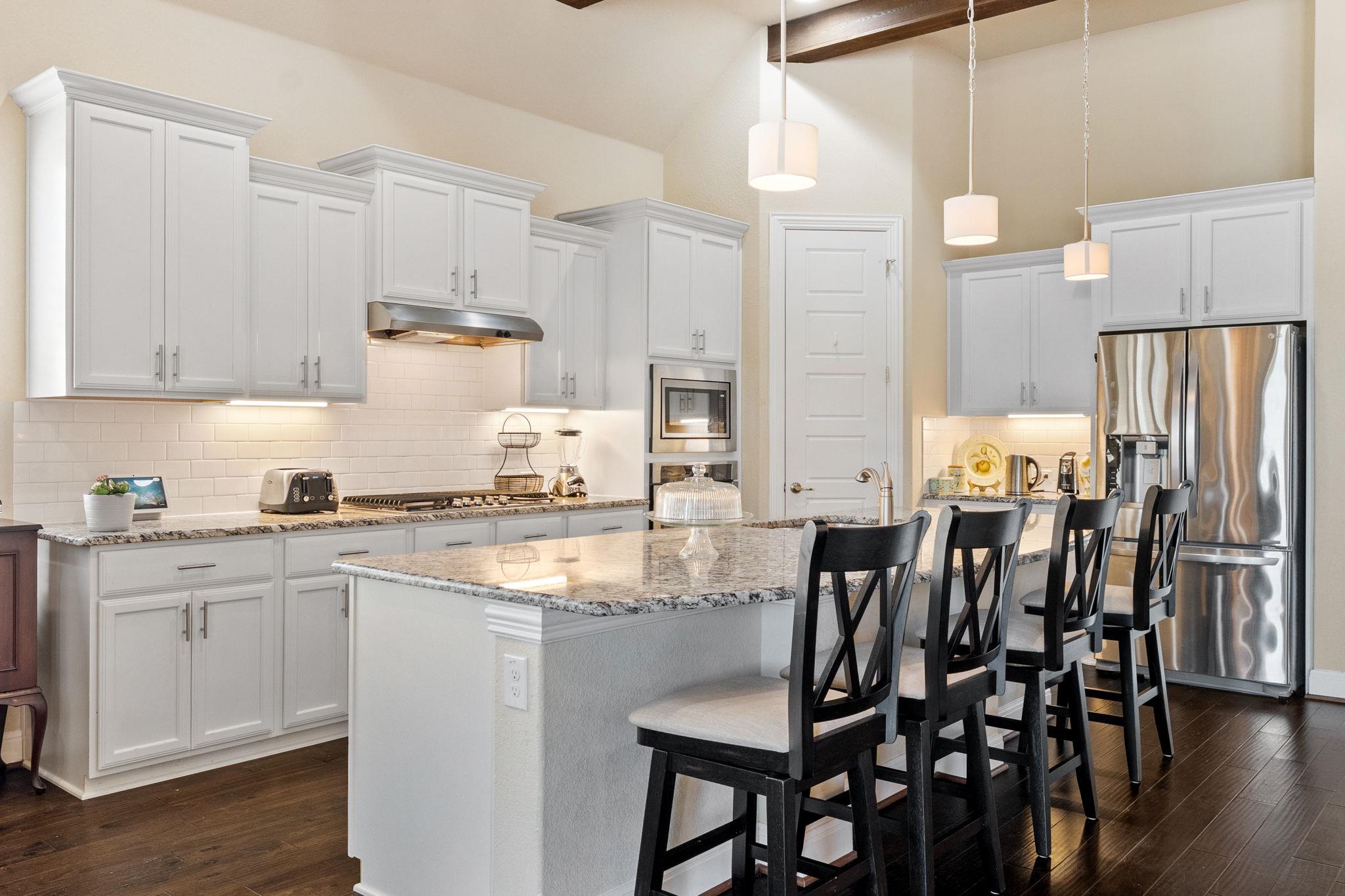 821 Richardson Ln, Leander, TX 78641