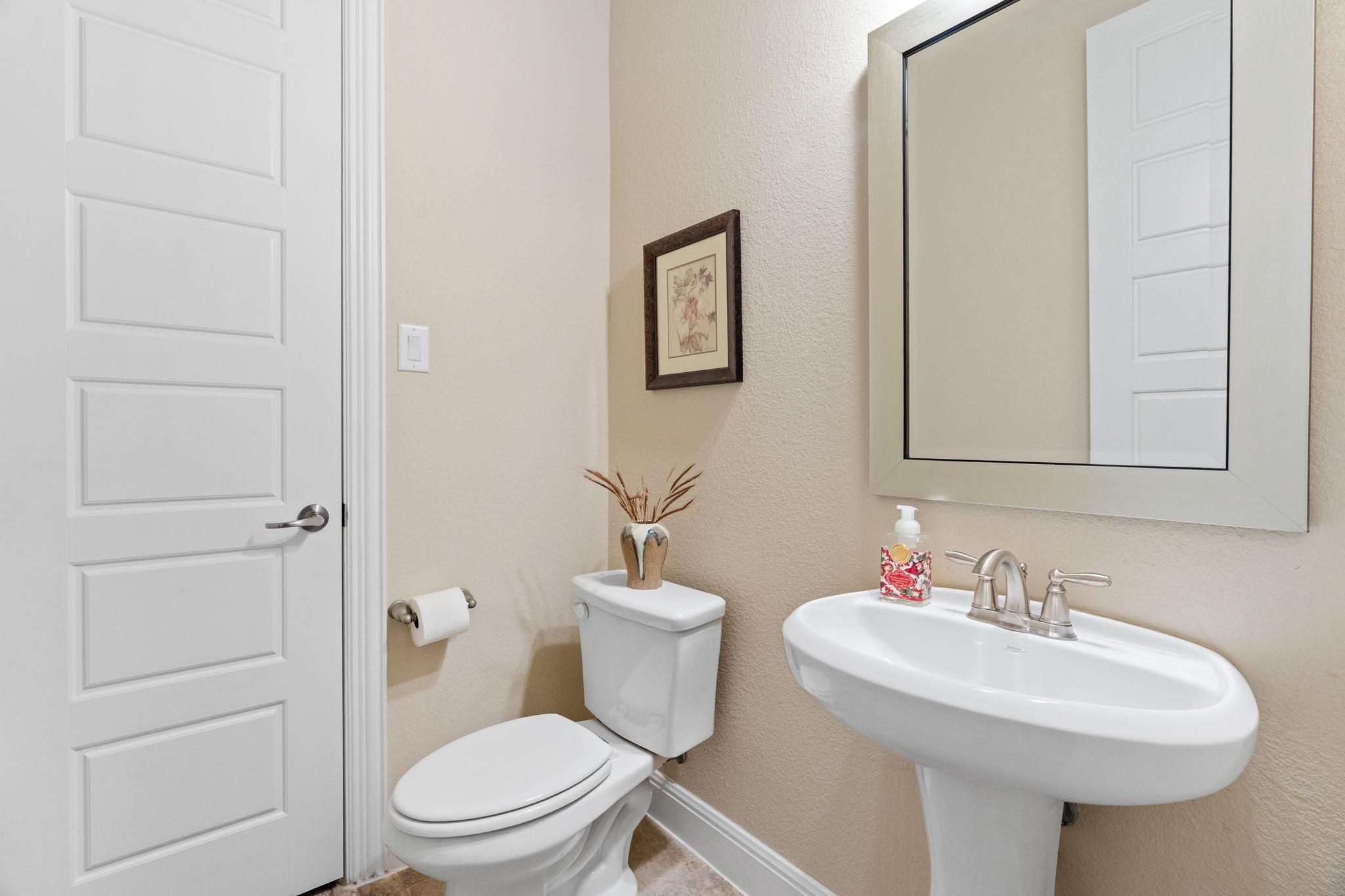 821 Richardson Ln, Leander, TX 78641