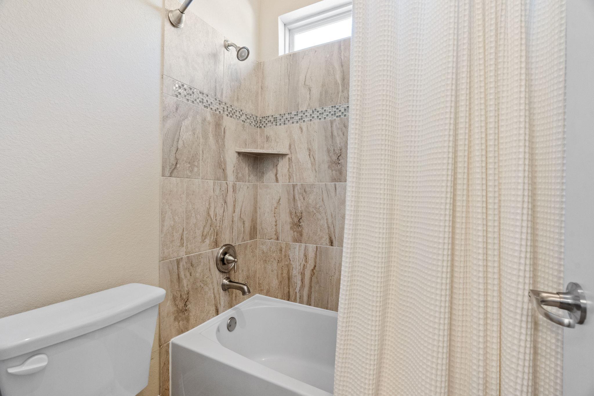 821 Richardson Ln, Leander, TX 78641