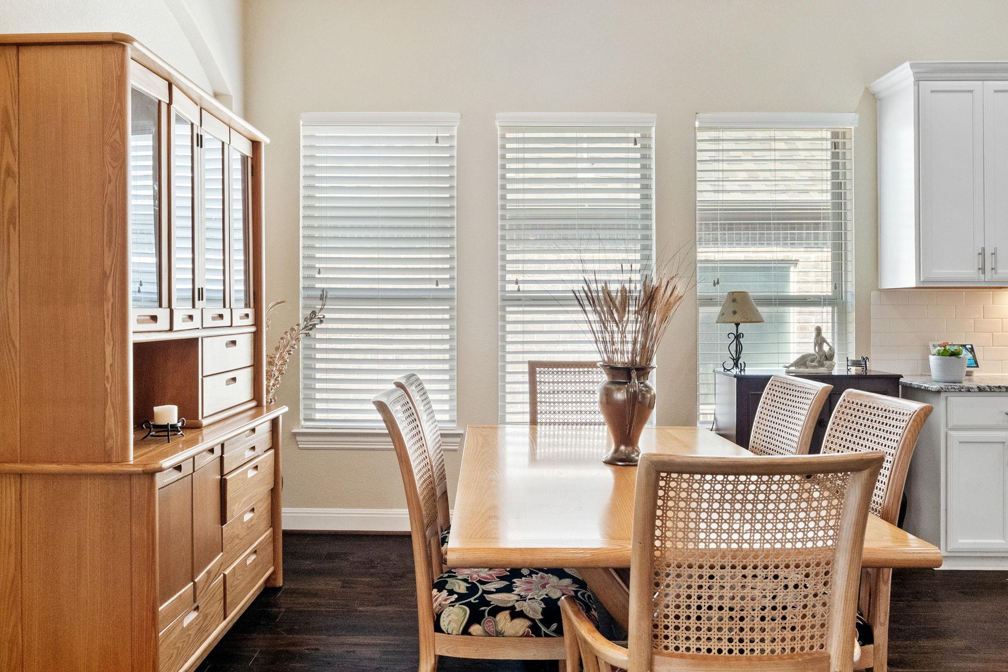 821 Richardson Ln, Leander, TX 78641