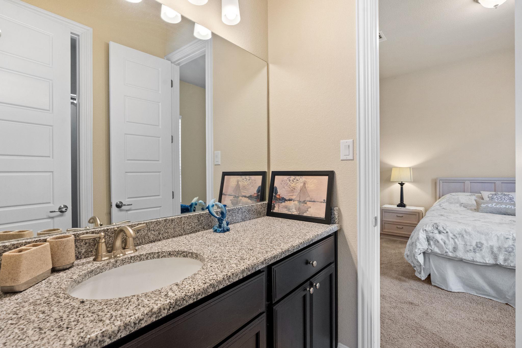 821 Richardson Ln, Leander, TX 78641