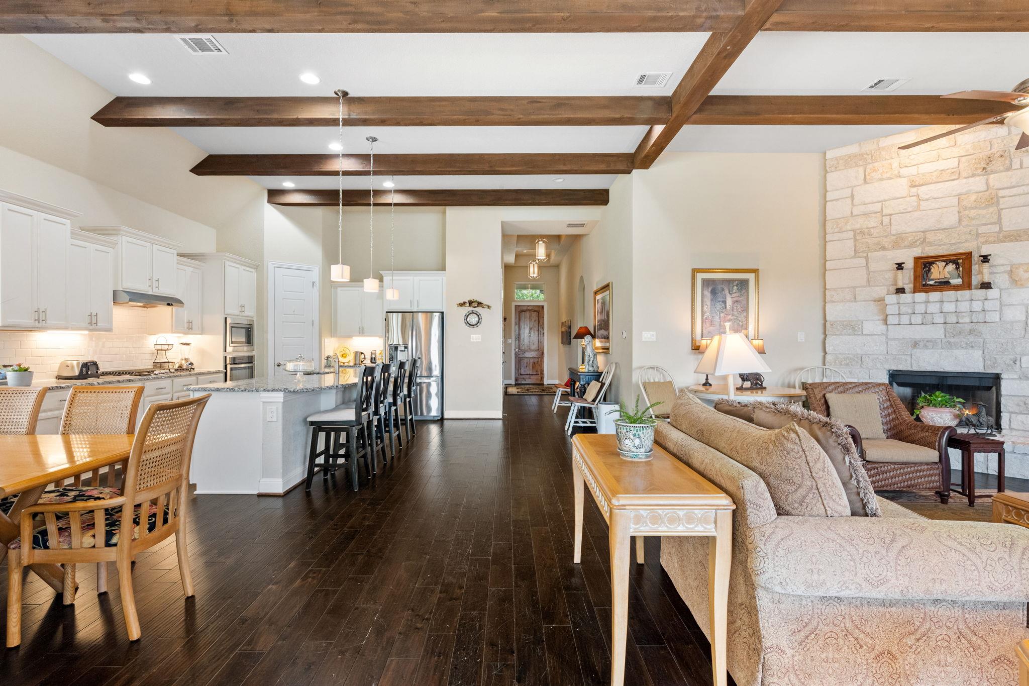 821 Richardson Ln, Leander, TX 78641