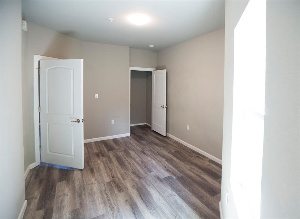 911 W 22nd St # 303, Austin, TX 78705