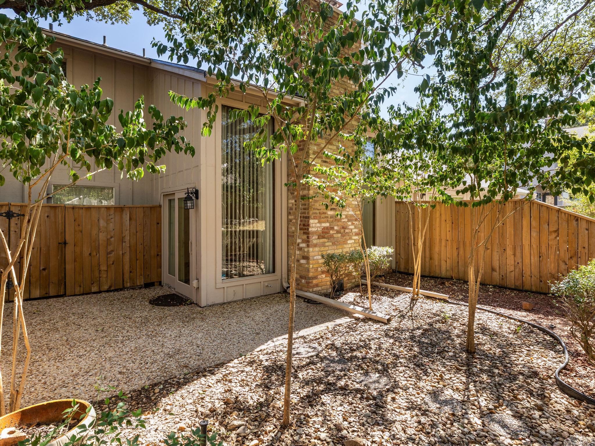 8216 Summer Side Dr, Austin, TX 78759