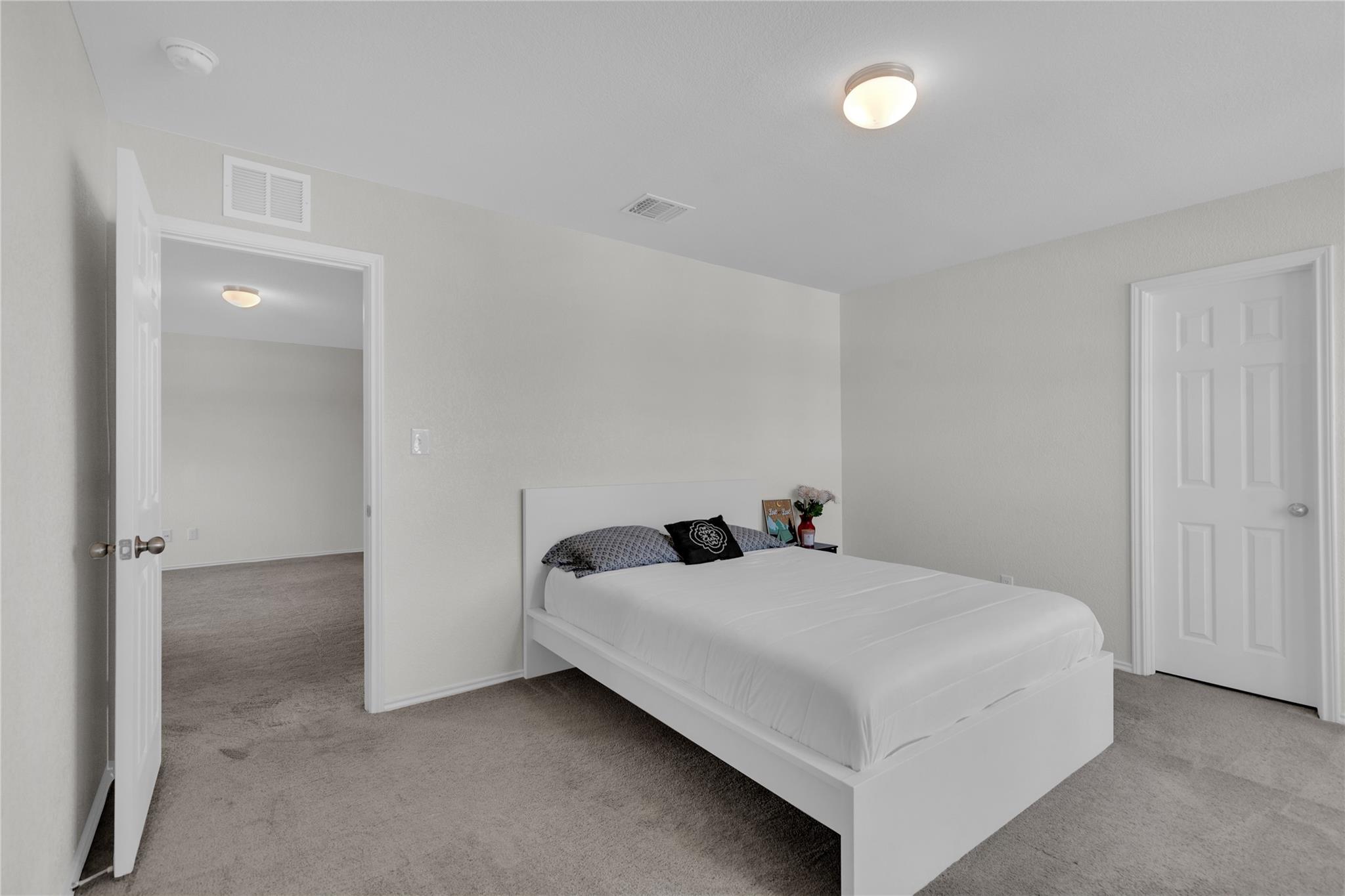 105 Spotted Rail Rdg, Leander, TX 78641