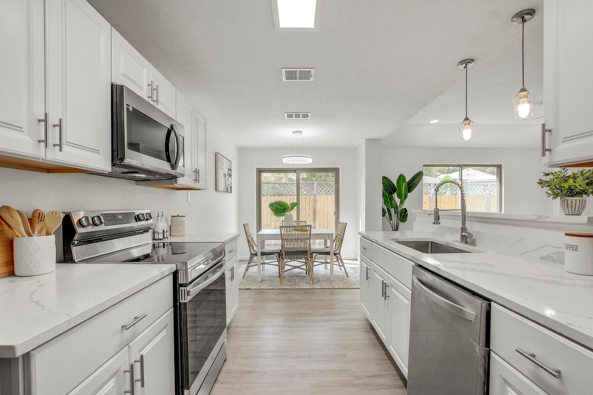 1909 Coats Cir, Austin, TX 78748