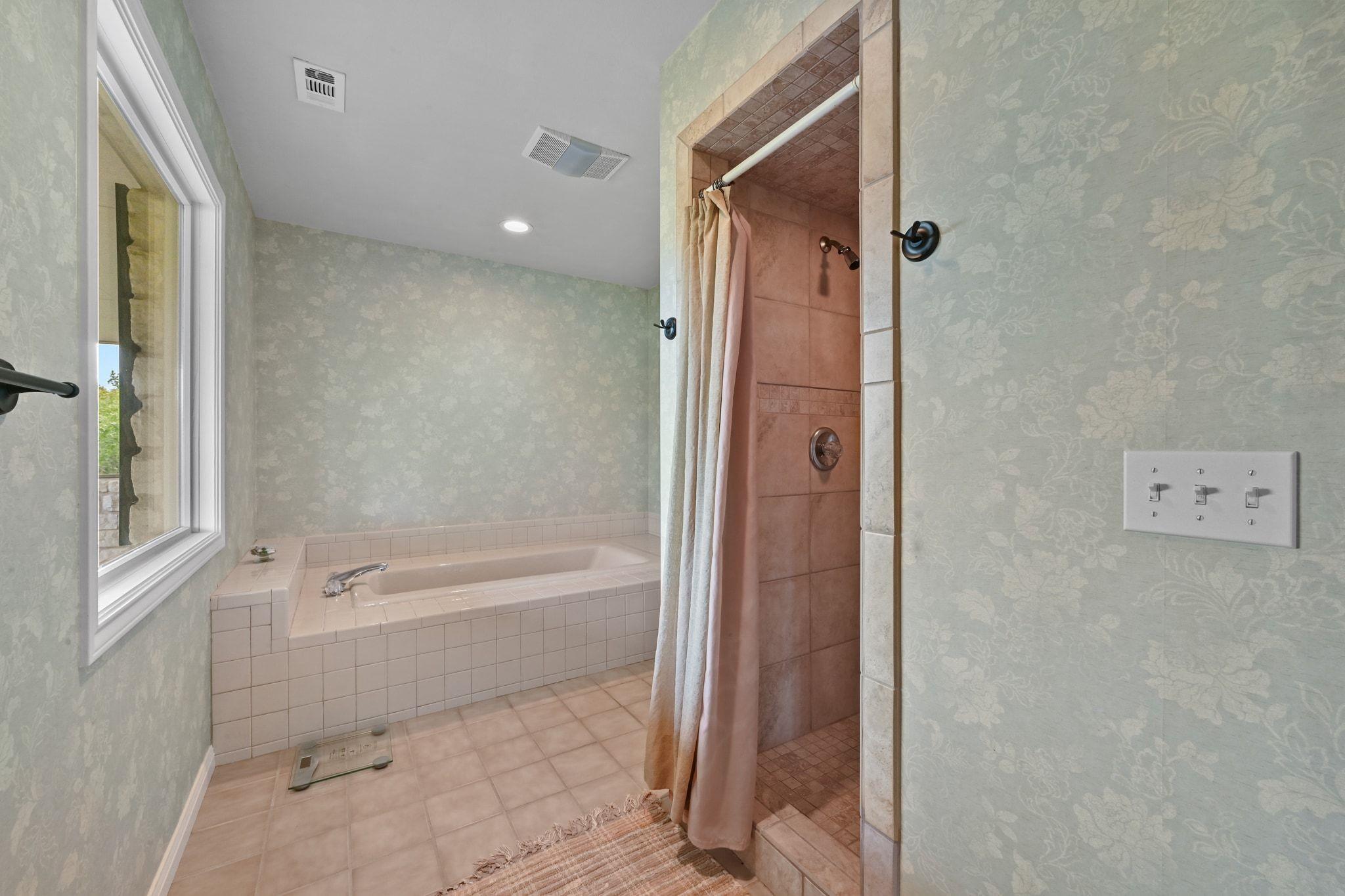 2 Rock Way Cv, Austin, TX 78746