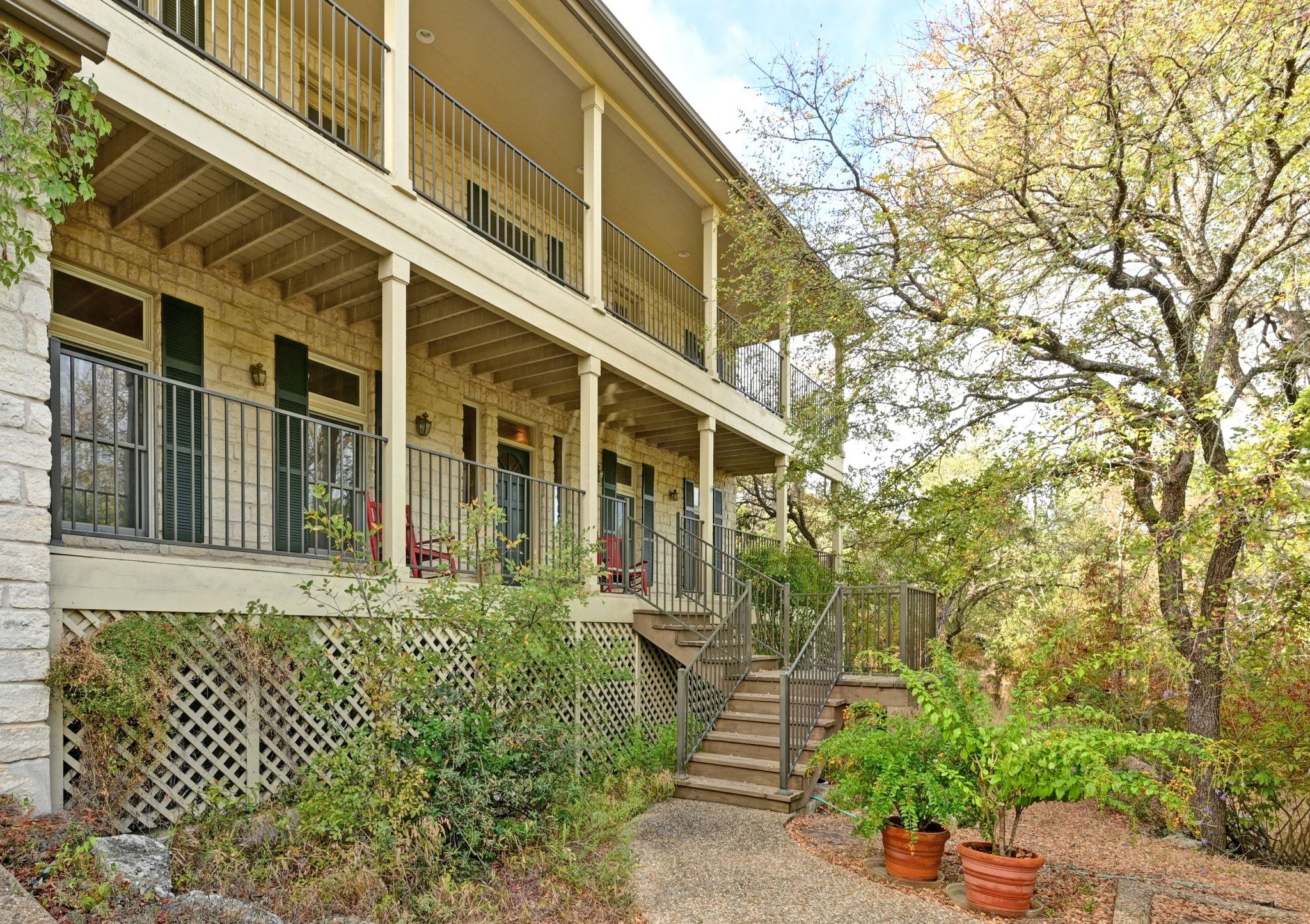 2 Rock Way Cv, Austin, TX 78746