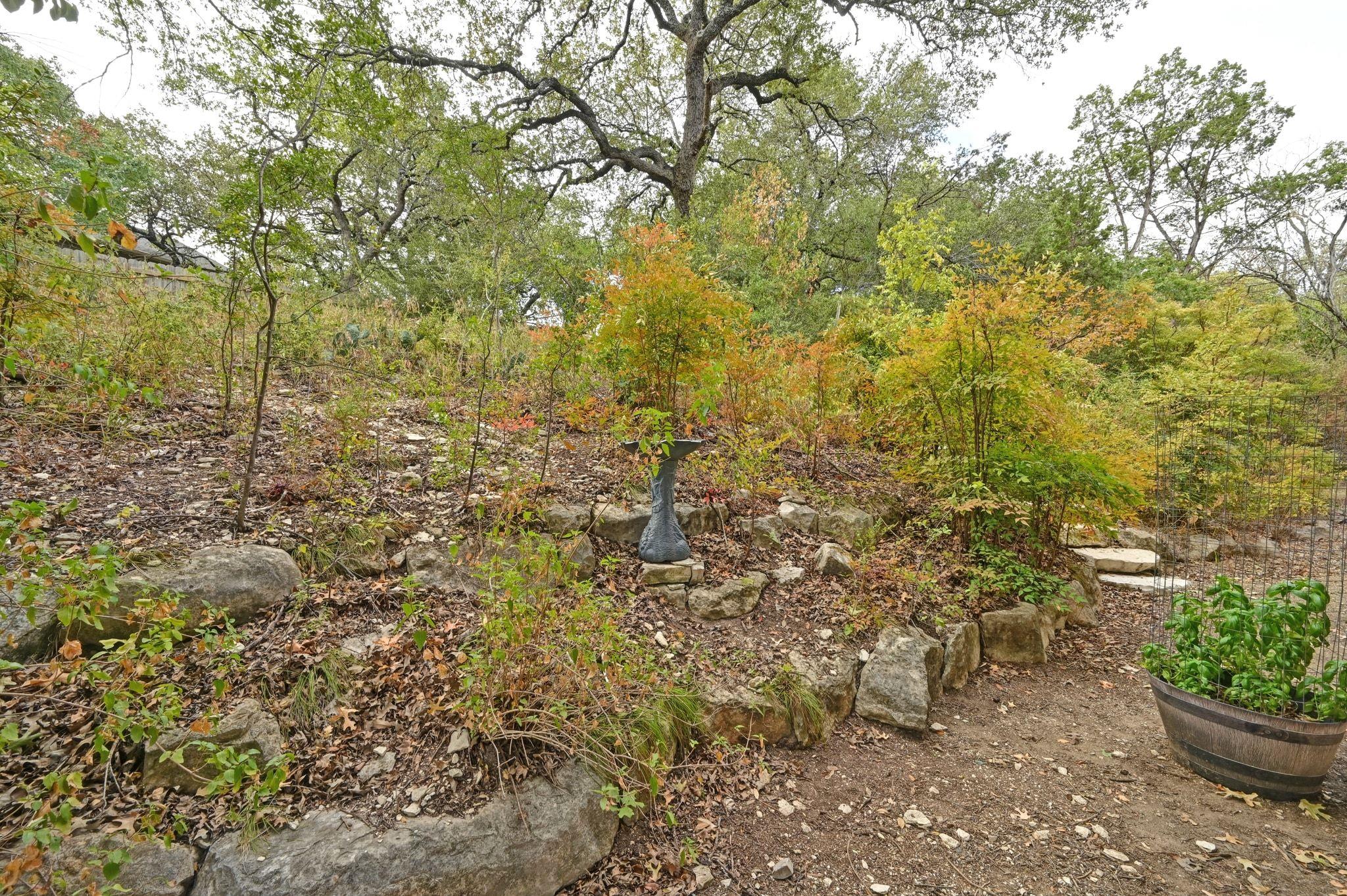 2 Rock Way Cv, Austin, TX 78746