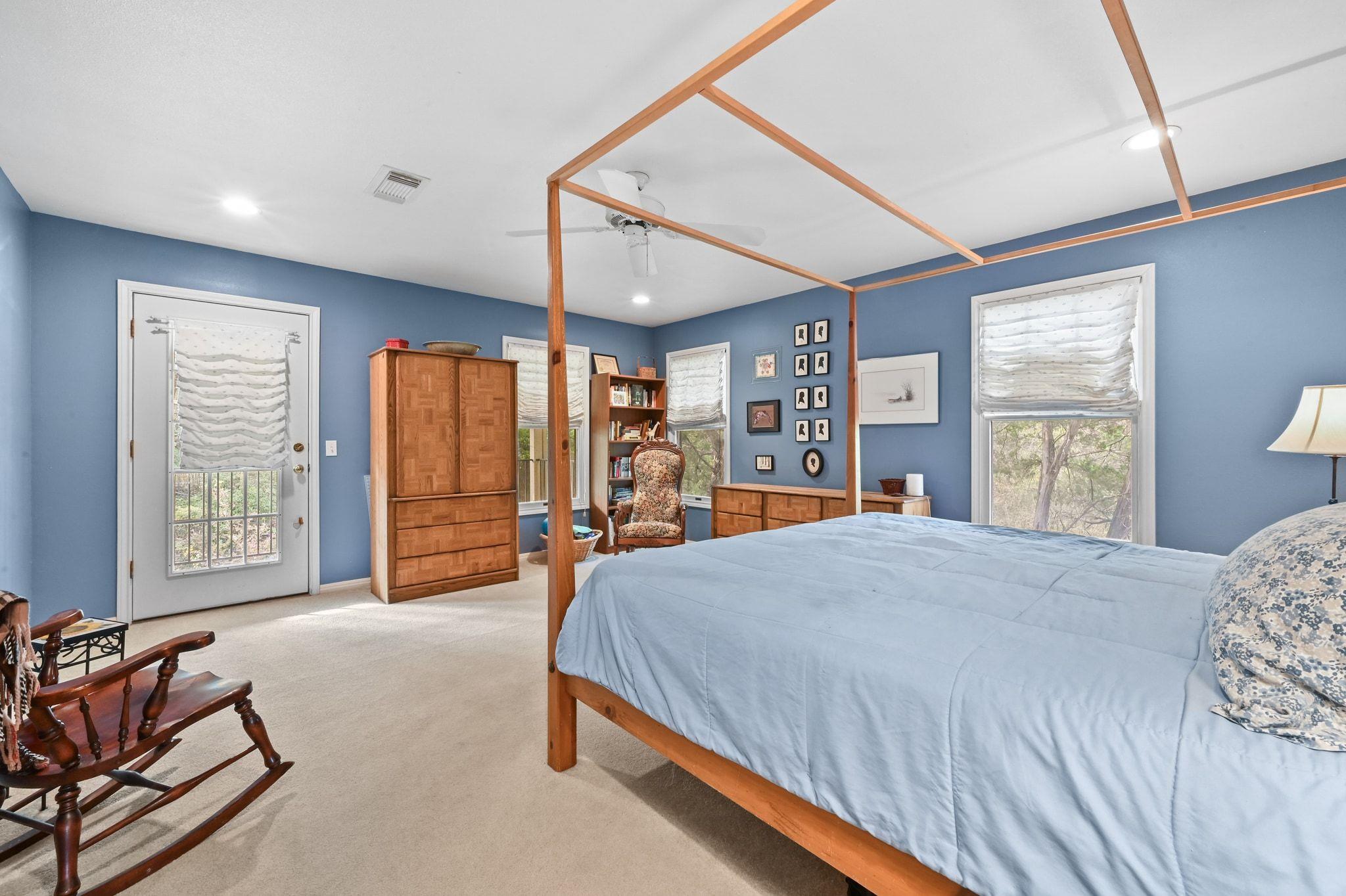 2 Rock Way Cv, Austin, TX 78746