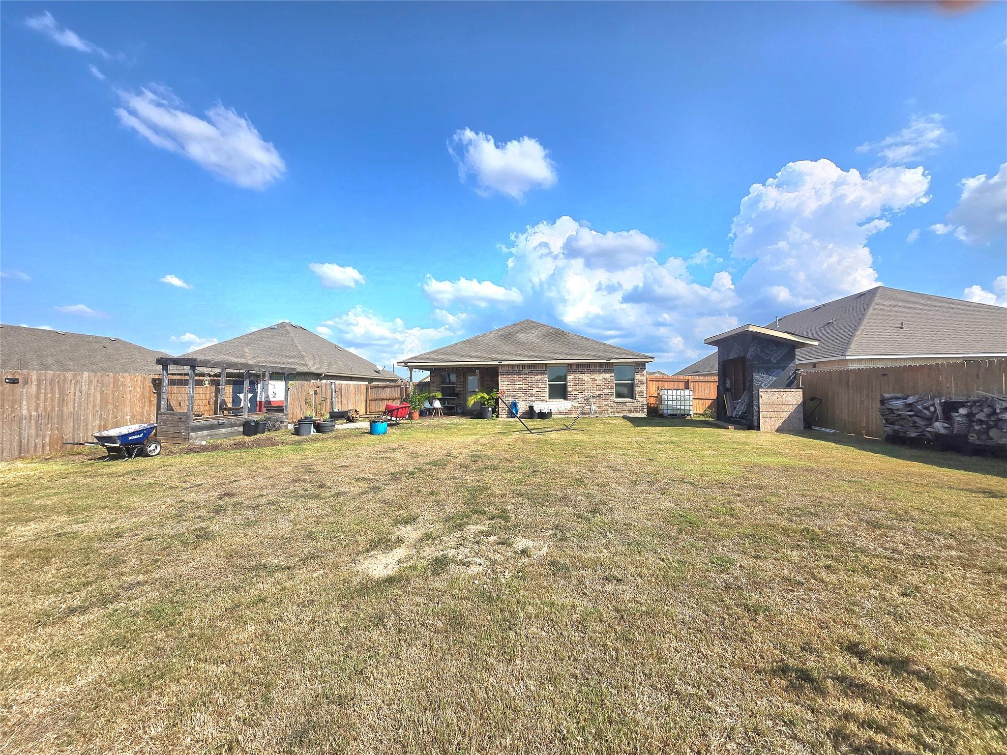 2310 Three Wood Way, Navasota, TX 77868