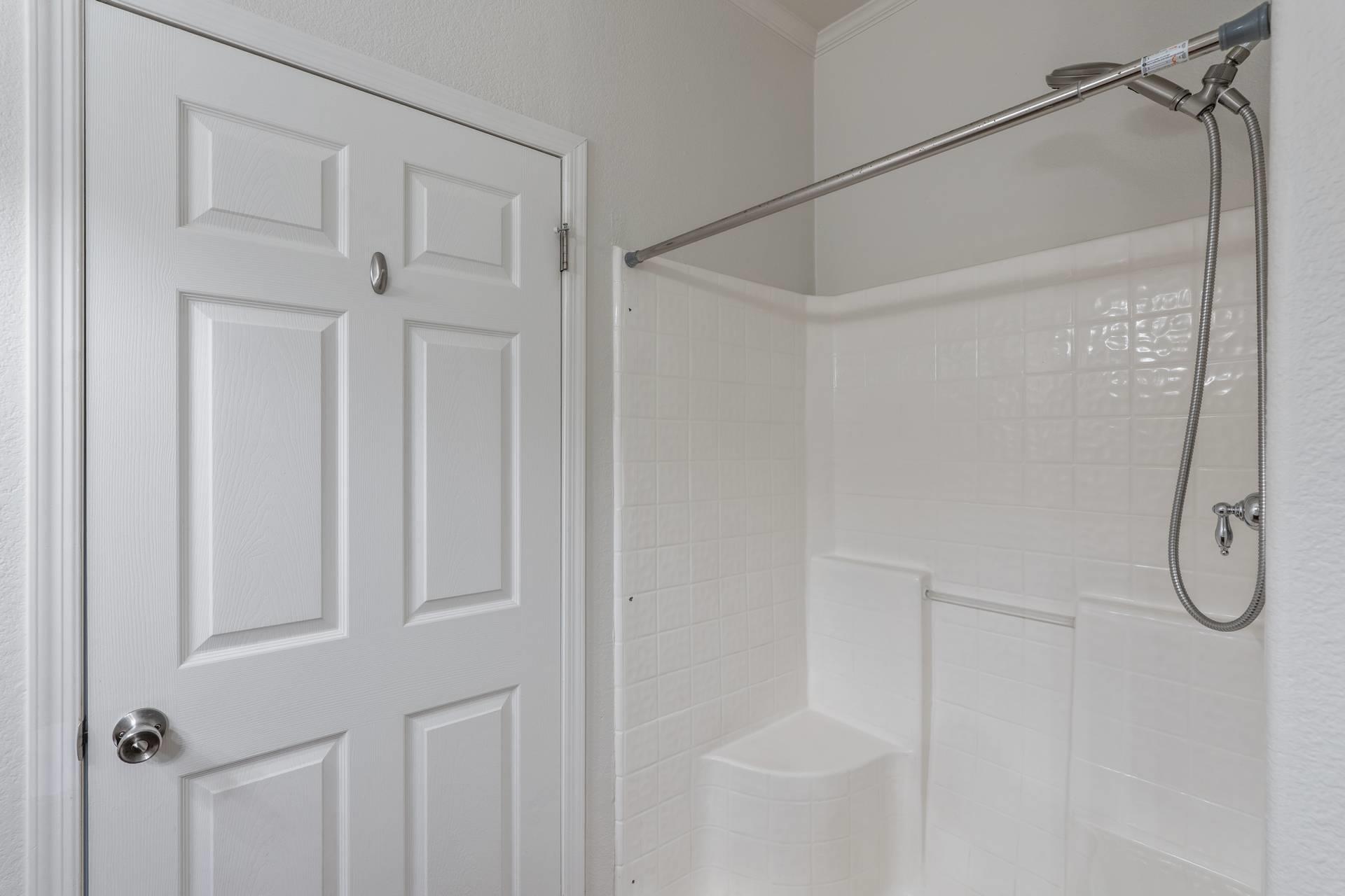 289 Heatherwood Dr, Driftwood, TX 78619