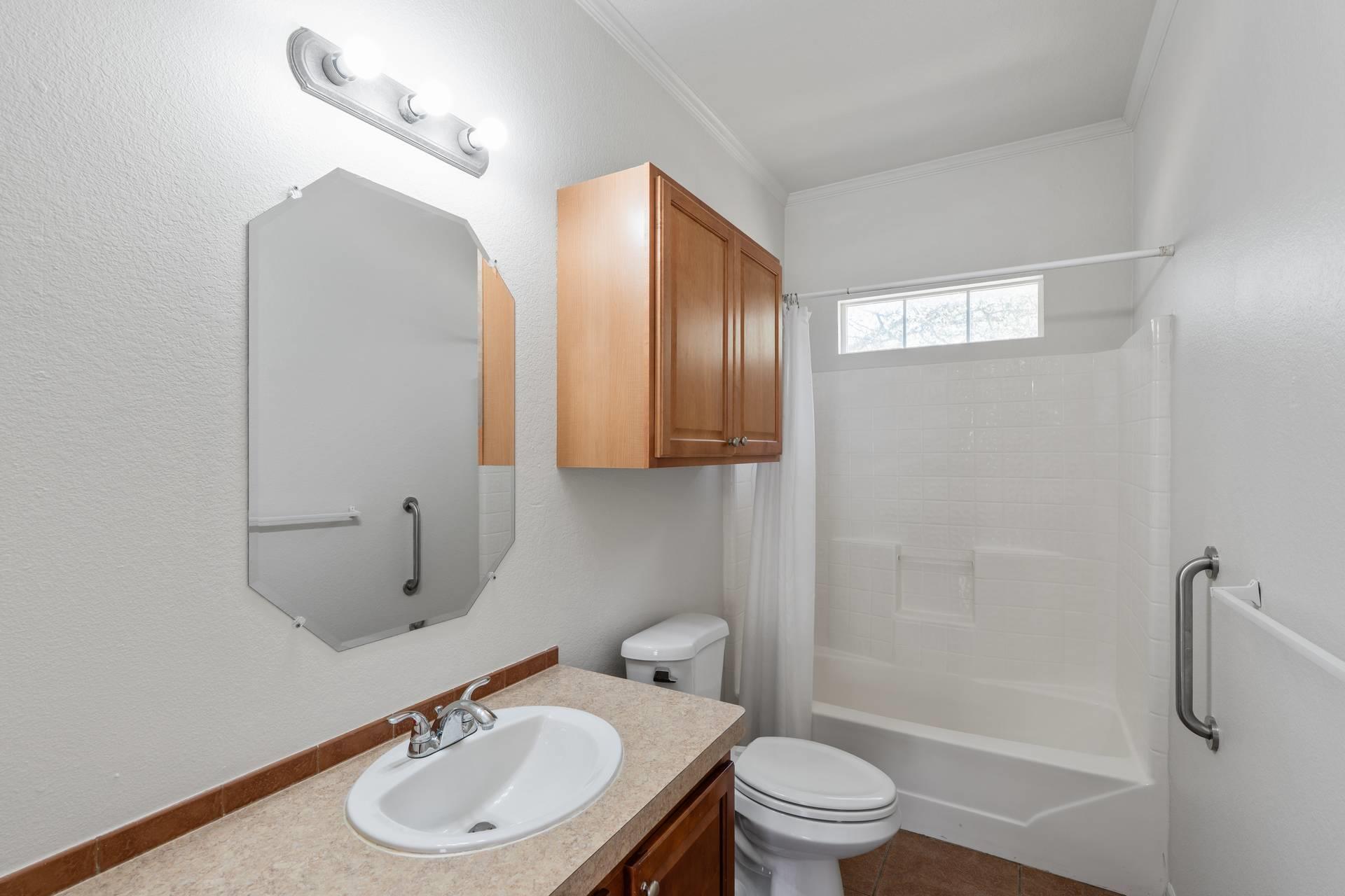 289 Heatherwood Dr, Driftwood, TX 78619