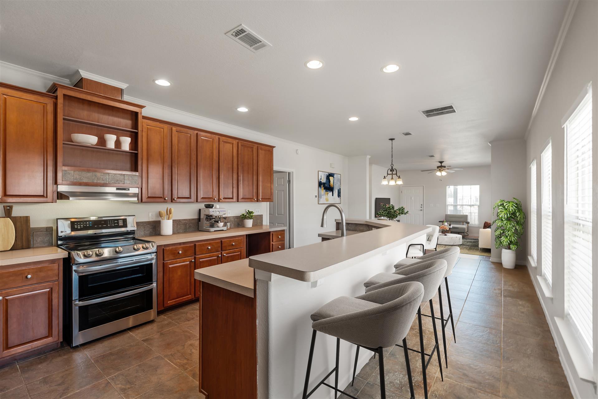 289 Heatherwood Dr, Driftwood, TX 78619