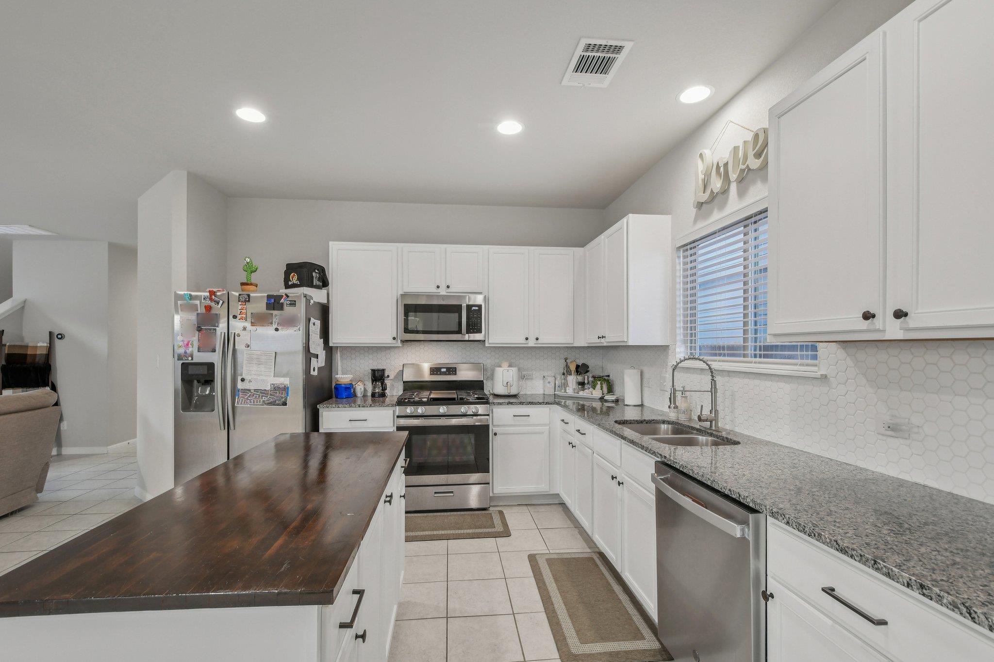 237 Driftwood Ln, Bastrop, TX 78602